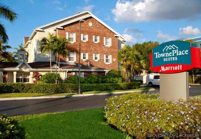 Candlewood Suites Miami Lakes By Ihg מראה חיצוני תמונה