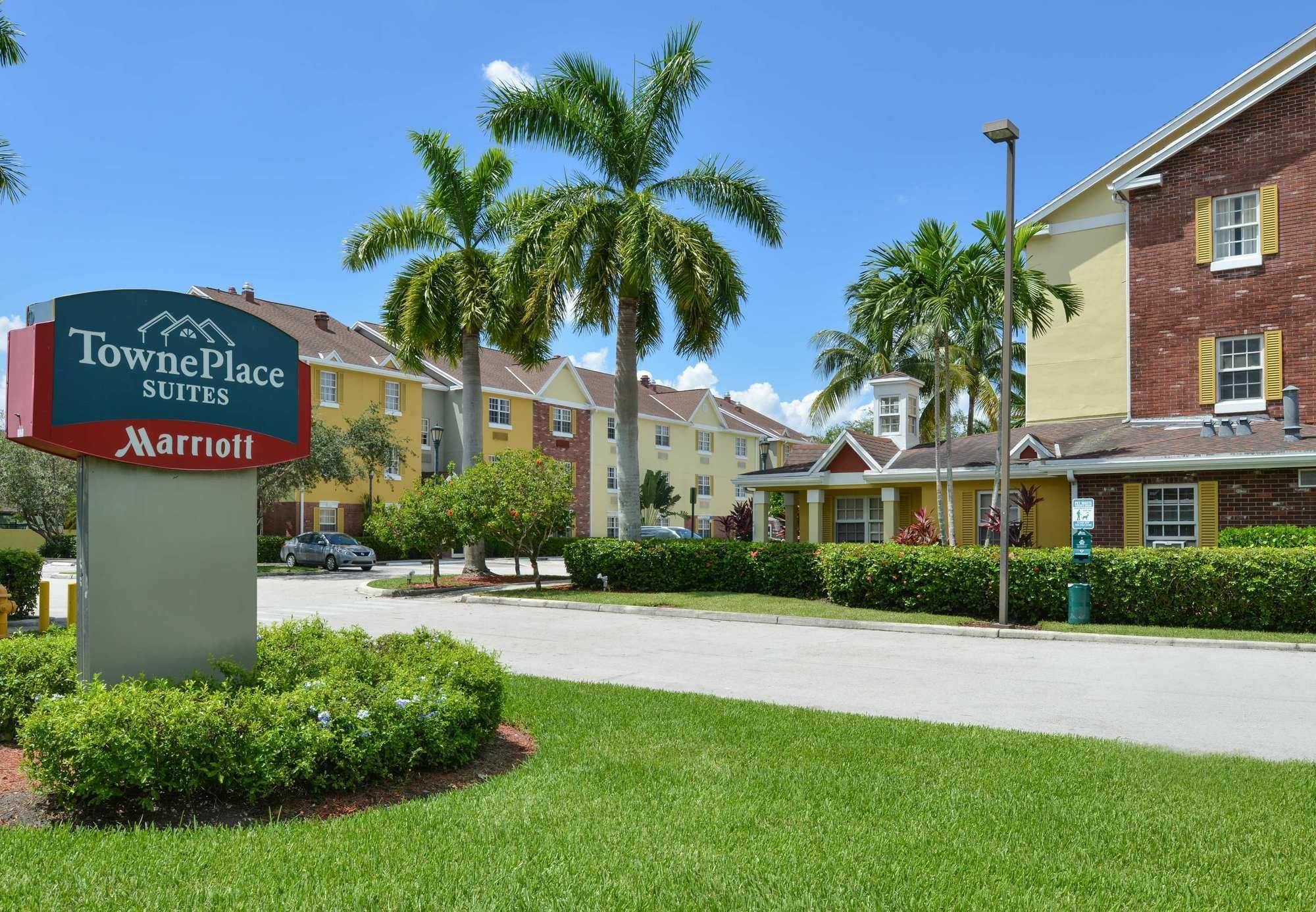 Candlewood Suites Miami Lakes By Ihg מראה חיצוני תמונה